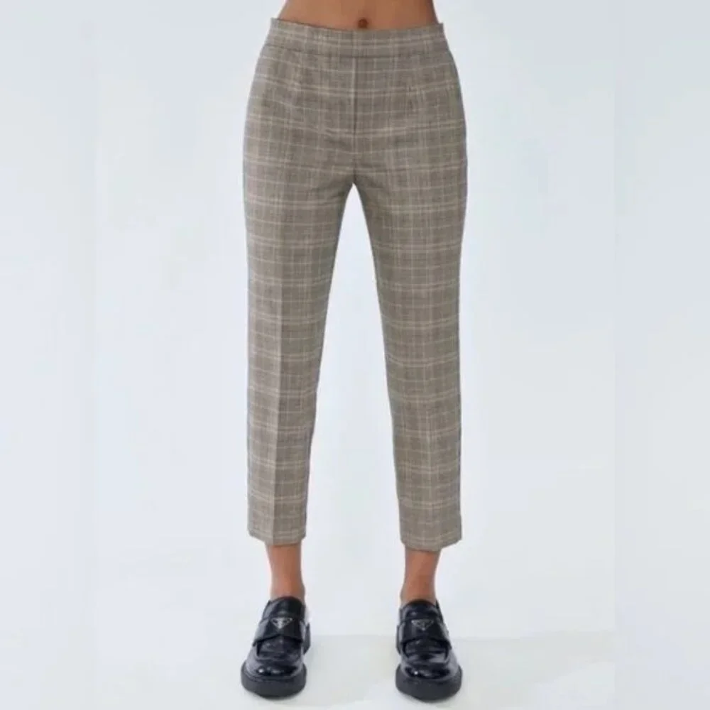 Aritzia Babaton Conan Straight Leg Tartan Plaid Cropped Pants Trousers 8 - Picture 2 of 9